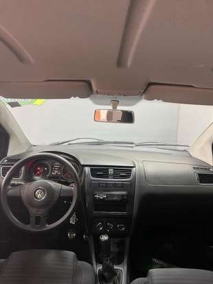 VOLKSWAGEN-CROSSFOX-2010