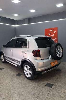 VOLKSWAGEN-CROSSFOX-2010