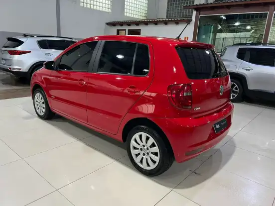 VOLKSWAGEN-FOX-2013