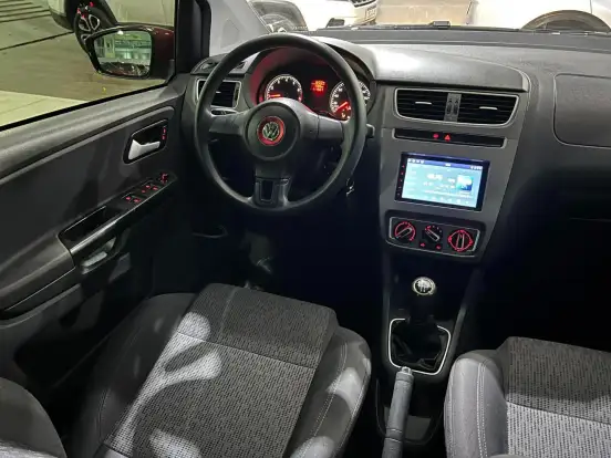 VOLKSWAGEN-FOX-1.0 MI 8V FLEX 4P MANUAL VOLKSWAGEN-FOX-2013