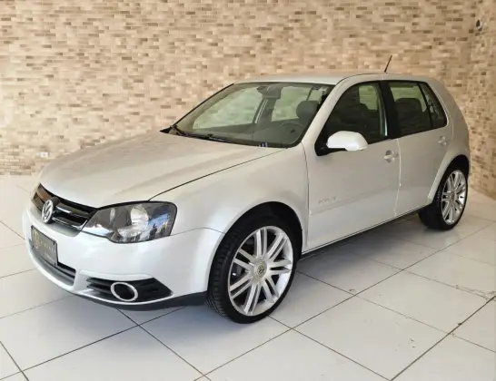 VOLKSWAGEN GOLF 1.6 MI SPORTLINE 8V FLEX 4P MANUAL VOLKSWAGEN GOLF 1.6 MI SPORTLINE 8V FLEX 4P MANUAL