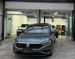 VOLKSWAGEN JETTA 1.4 250 TSI TOTAL FLEX R-LINE TIPTRONIC VOLKSWAGEN JETTA 1.4 250 TSI TOTAL FLEX R-LINE TIPTRONIC