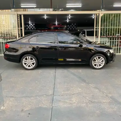 VOLKSWAGEN-JETTA-2016