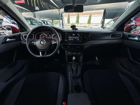 VOLKSWAGEN-POLO-1.0 200 TSI COMFORTLINE AUTOMÁTICO VOLKSWAGEN-POLO-2018