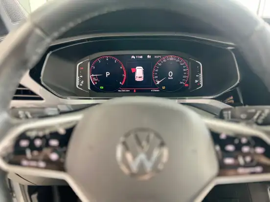 VOLKSWAGEN-TAOS-2023