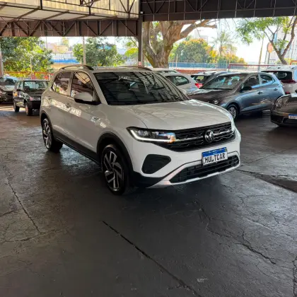 VOLKSWAGEN T-CROSS 1.0 200 TSI TOTAL FLEX COMFORTLINE AUTOMÁTICO