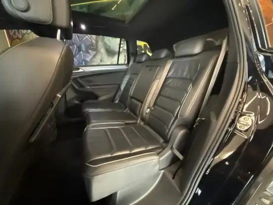 VOLKSWAGEN-TIGUAN-2019