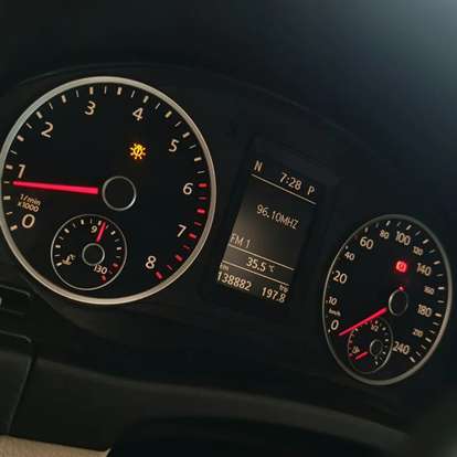 VOLKSWAGEN-TIGUAN-2010