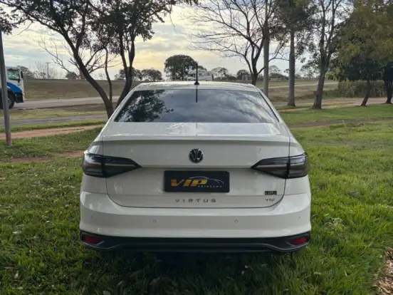 VOLKSWAGEN-VIRTUS-1.0 200 TSI COMFORTLINE AUTOMÁTICO VOLKSWAGEN-VIRTUS-2024