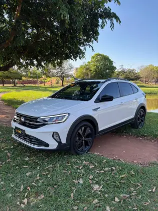 VOLKSWAGEN VIRTUS 1.0 200 TSI HIGHLINE AUTOMÁTICO