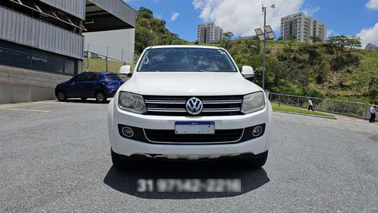VOLKSWAGEN-AMAROK-2015