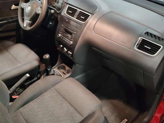 VOLKSWAGEN-FOX-1.0 MI SILVERFOX 8V FLEX 4P MANUAL VOLKSWAGEN-FOX-2012