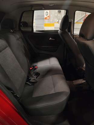 VOLKSWAGEN-FOX-2012