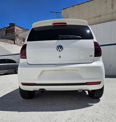 VOLKSWAGEN-FOX-2012