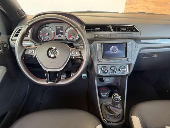 VOLKSWAGEN-GOL-2022