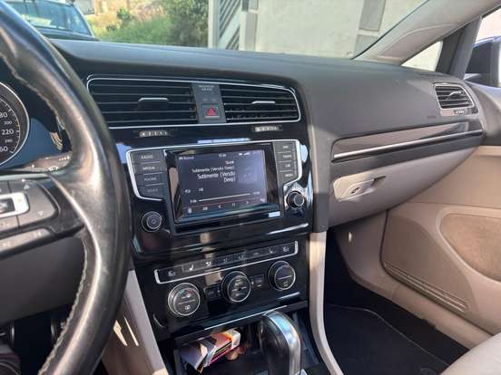 VOLKSWAGEN-GOLF-1.4 TSI HIGHLINE 16V GASOLINA 4P AUTOMÁTICO VOLKSWAGEN-GOLF-2015