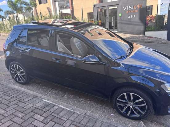 VOLKSWAGEN-GOLF-1.4 TSI HIGHLINE 16V GASOLINA 4P AUTOMÁTICO VOLKSWAGEN-GOLF-2015