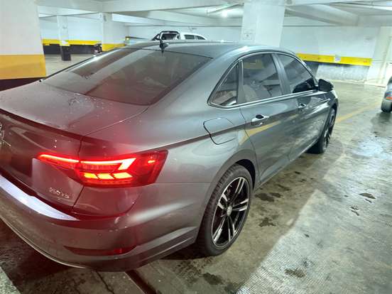 VOLKSWAGEN-JETTA-1.4 250 TSI TOTAL FLEX COMFORTLINE TIPTRONIC VOLKSWAGEN-JETTA-2019