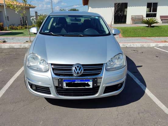 VOLKSWAGEN-JETTA-2.5 I 20V 170CV GASOLINA 4P TIPTRONIC VOLKSWAGEN-JETTA-2010
