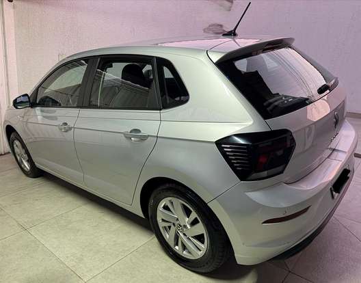 VOLKSWAGEN-POLO-2023