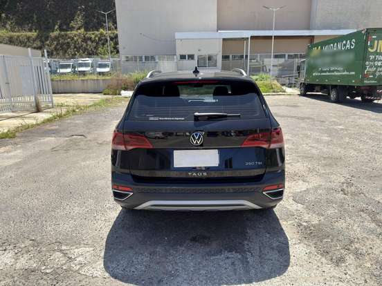 VOLKSWAGEN-TAOS-1.4 250 TSI TOTAL FLEX HIGHLINE AUTOMÁTICO VOLKSWAGEN-TAOS-2024