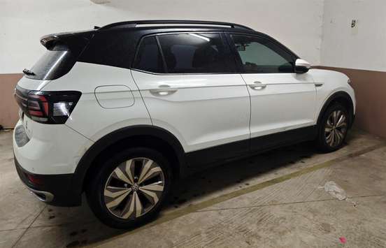 VOLKSWAGEN-T-CROSS-2019