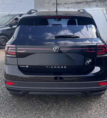 VOLKSWAGEN-T-CROSS-2022