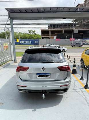 VOLKSWAGEN-TIGUAN-2020
