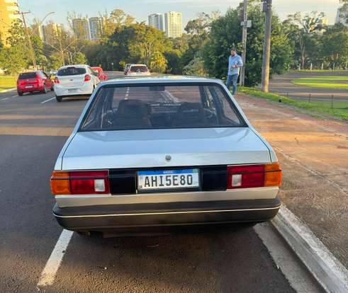 VOLKSWAGEN-VOYAGE-1988