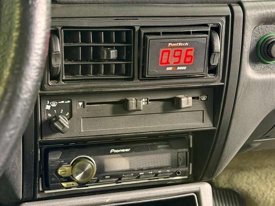 VOLKSWAGEN-VOYAGE-1.8 GL 8V GASOLINA 2P MANUAL VOLKSWAGEN-VOYAGE-1992