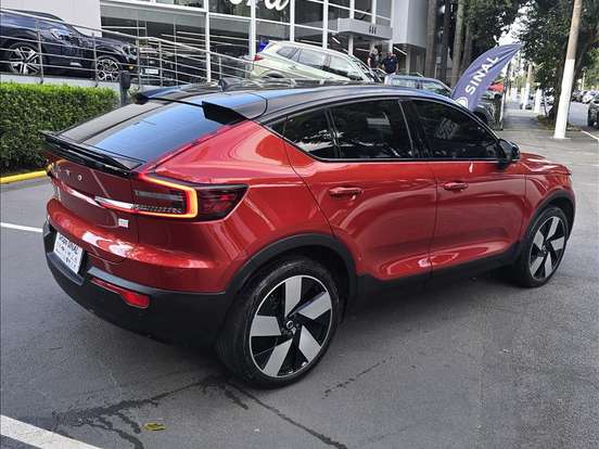 VOLVO-C40-P8 RECHARGE PURE ELECTRIC AWD VOLVO-C40-2022