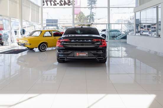 VOLVO-S90-2018