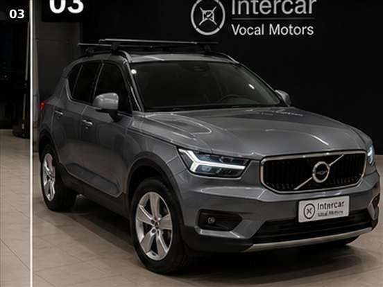 VOLVO-XC40-2018