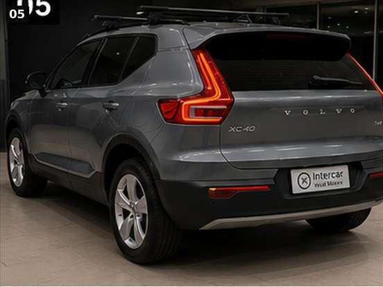 VOLVO-XC40-2018