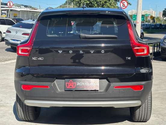 VOLVO-XC40-2.0 T4 GASOLINA MOMENTUM GEARTRONIC VOLVO-XC40-2020