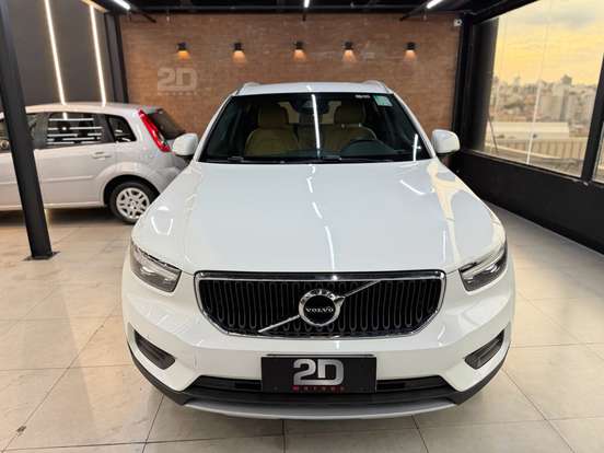 VOLVO-XC40-2.0 T4 GASOLINA MOMENTUM GEARTRONIC VOLVO-XC40-2020