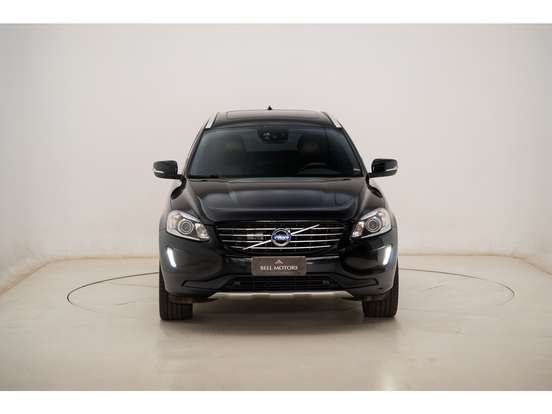 VOLVO-XC60-2015