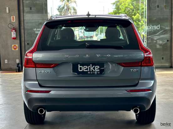 VOLVO-XC60-2.0 T8 HYBRID MOMENTUM AWD GEARTRONIC VOLVO-XC60-2020