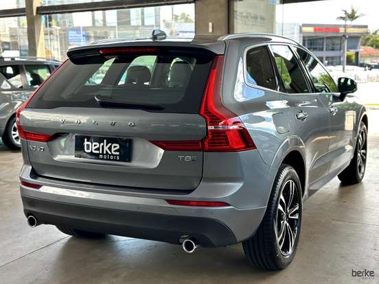VOLVO-XC60-2.0 T8 HYBRID MOMENTUM AWD GEARTRONIC VOLVO-XC60-2020