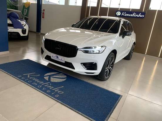 VOLVO-XC60-2021