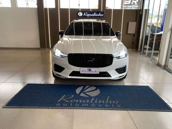 VOLVO-XC60-2021