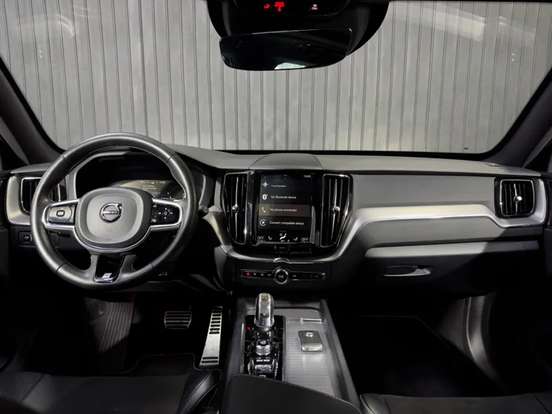 VOLVO-XC60-2.0 T8 HYBRID R-DESIGN AWD GEARTRONIC VOLVO-XC60-2018