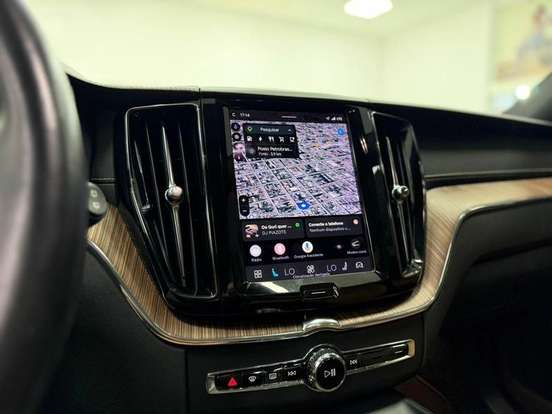 VOLVO-XC60-2022
