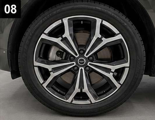 VOLVO-XC60-2022
