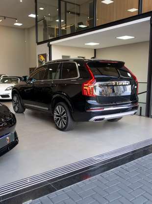 VOLVO-XC90-2021