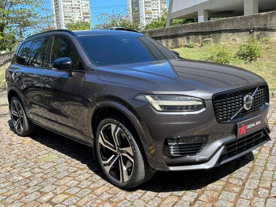 VOLVO-XC90-2022