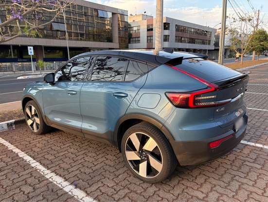 VOLVO-C40-P8 RECHARGE PURE ELECTRIC AWD VOLVO-C40-2021