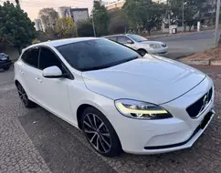 VOLVO V40 2.0 T4 MOMENTUM GASOLINA 4P AUTOMÁTICO VOLVO V40 2.0 T4 MOMENTUM GASOLINA 4P AUTOMÁTICO