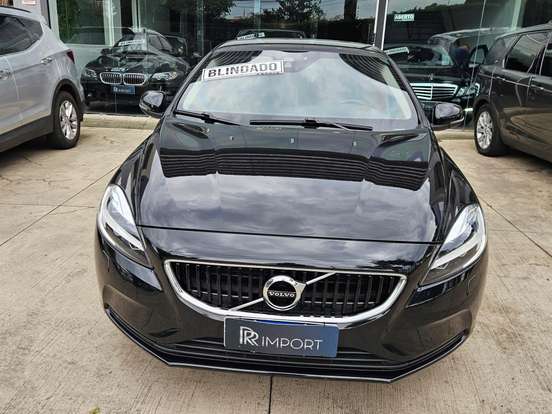 VOLVO-V40-2.0 T4 MOMENTUM GASOLINA 4P AUTOMÁTICO VOLVO-V40-2018