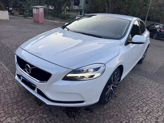 VOLVO-V40-2.0 T4 MOMENTUM GASOLINA 4P AUTOMÁTICO VOLVO-V40-2019
